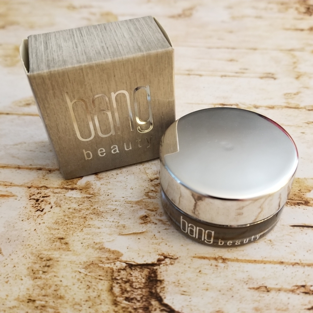 Bang Beauty Chocolate
Gel Eyeliner